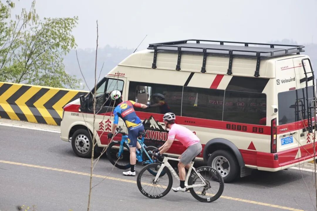 Professional Support No Regrets - Velowind Powers Road Garage Image 1
